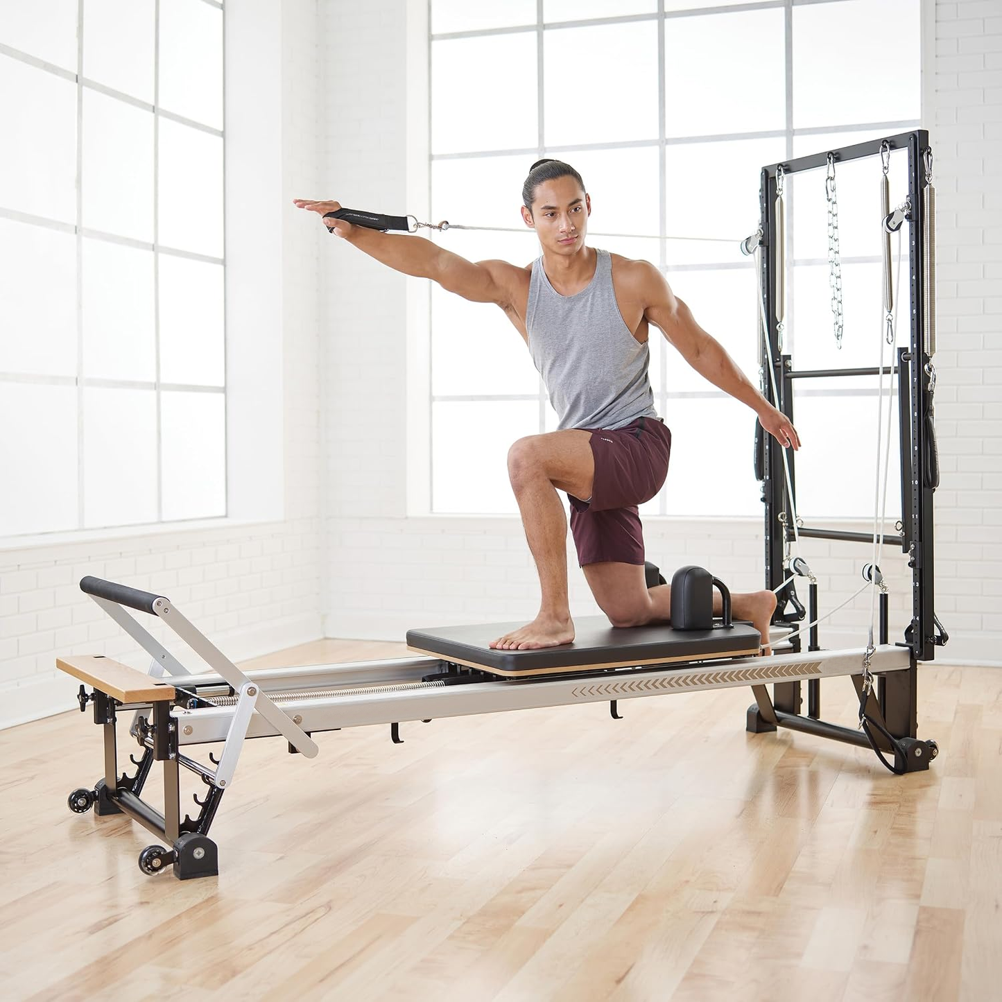 Professional Studio Training Aluminum Pilates Reformer with Trapeze Home Commercial Pilates Equipment Tower