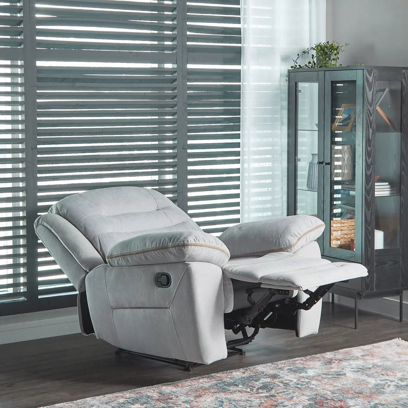 Fabric Recliner, Soft Fabric For A Luxurious Feel 96 x 110 x 105 CM - COOLBABY
