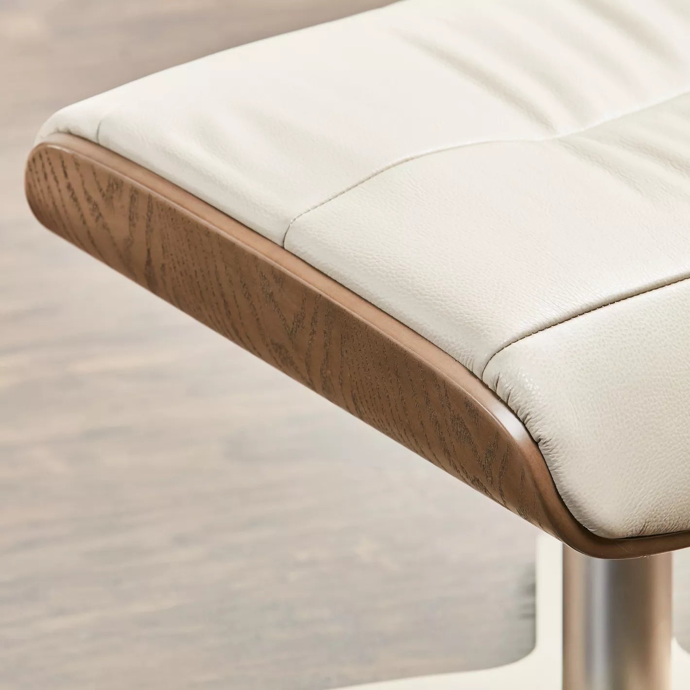 Leather Armchair With Stool, Luxurious Armchair And Footstool , Flair Arms, Fixed Seat And Back Cushions For Modern Office And Home - COOLBABY