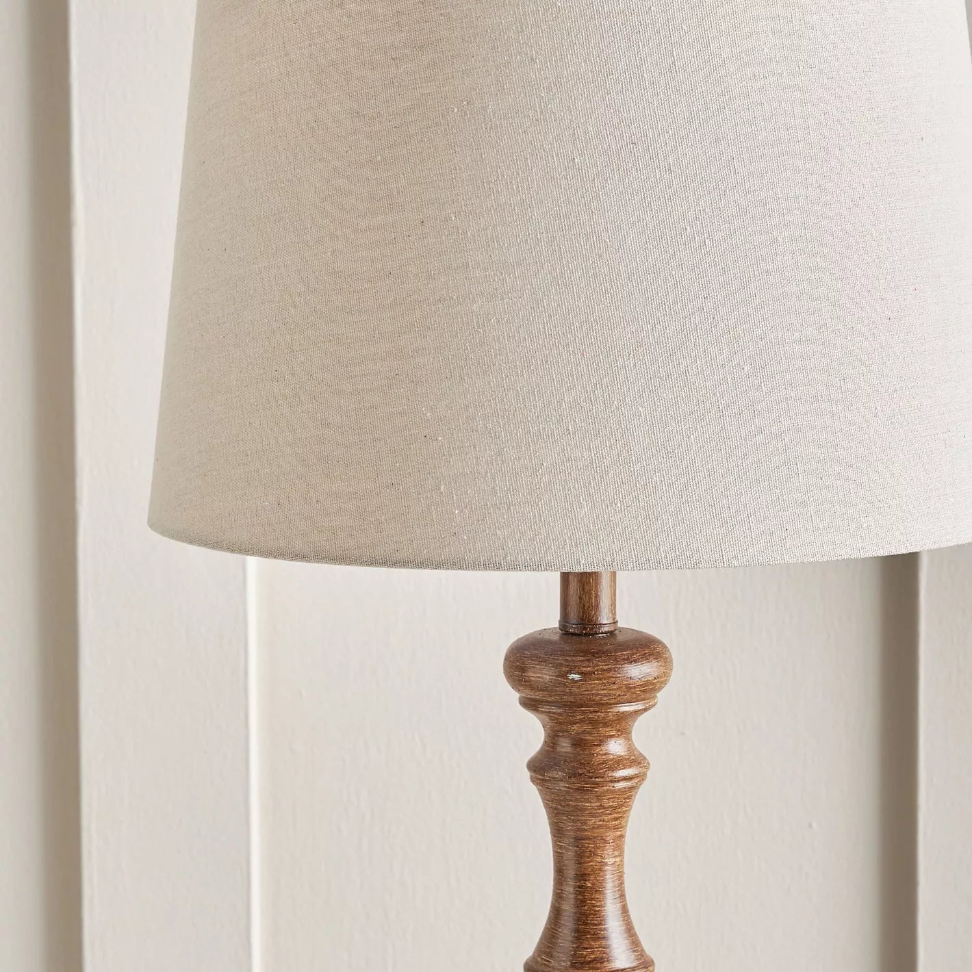 Theseus Polyresin Floor Lamp - 153 cm - COOLBABY