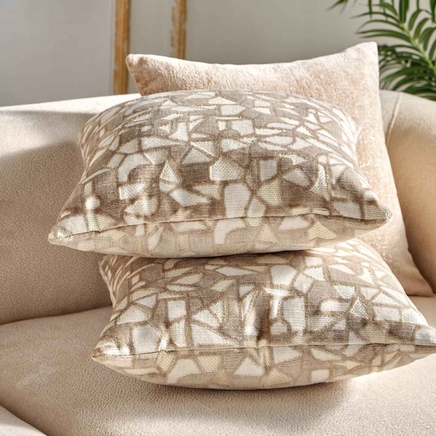 Sophisticated Modern 3-Seater Velvet Sofa 94 x 249 x 64 CM - Beige - COOLBABY