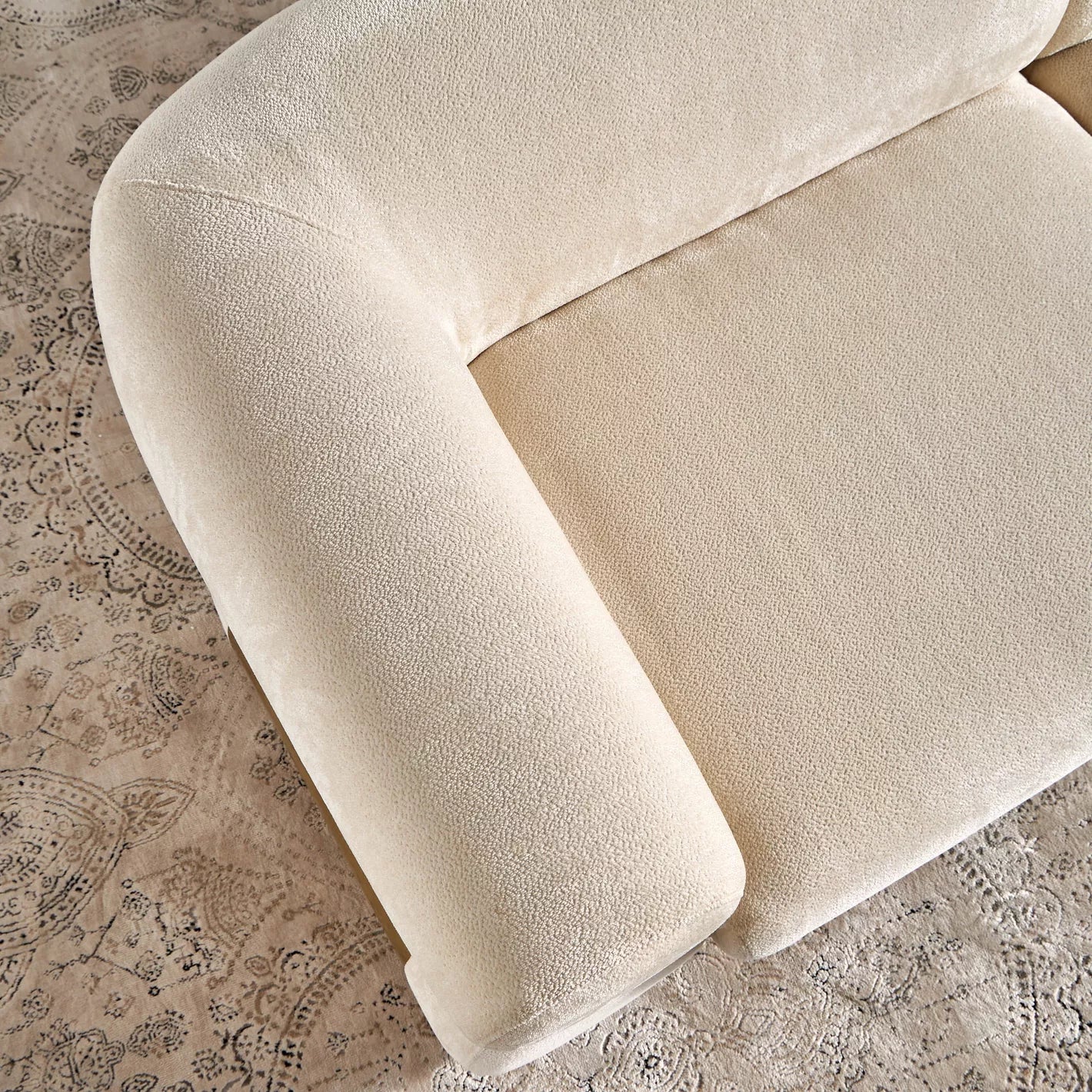Sophisticated Modern 3-Seater Velvet Sofa 94 x 249 x 64 CM - Beige - COOLBABY