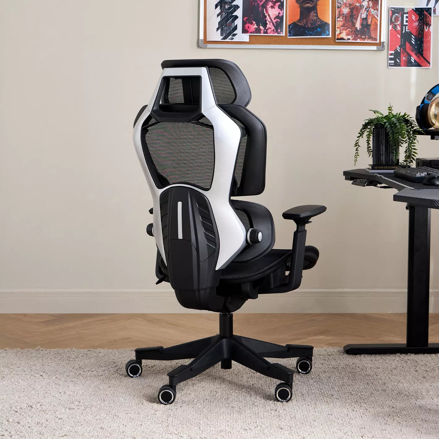 Stylish Ergonomic Chair With Mesh Design And Height-Adjustable Back Cushion With Four Locking Positions Gaming Chair - COOLBABY