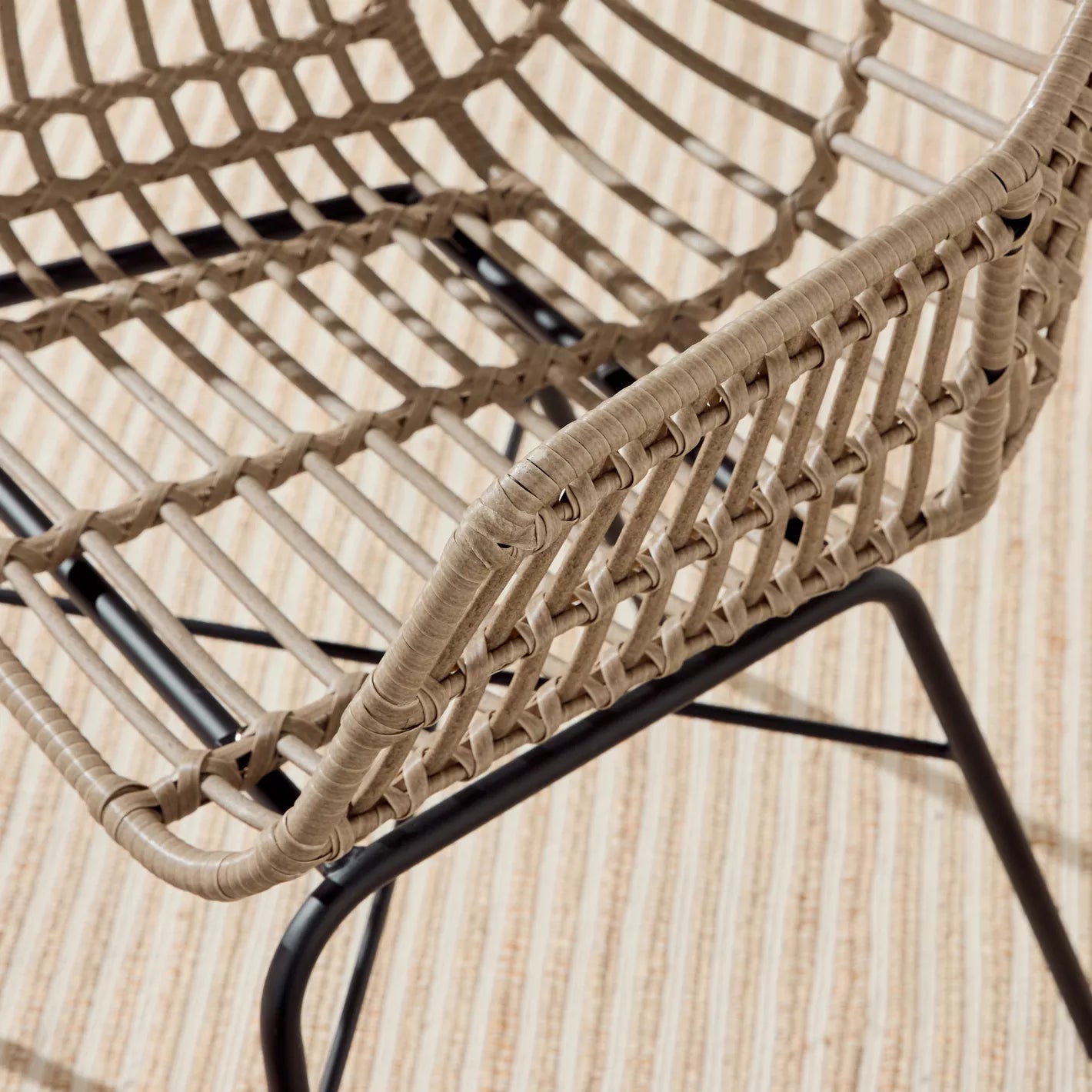 Natural Style Outdoor Dining Chair With Metal Legs - 59 * 80 * 61 CM - COOLBABY