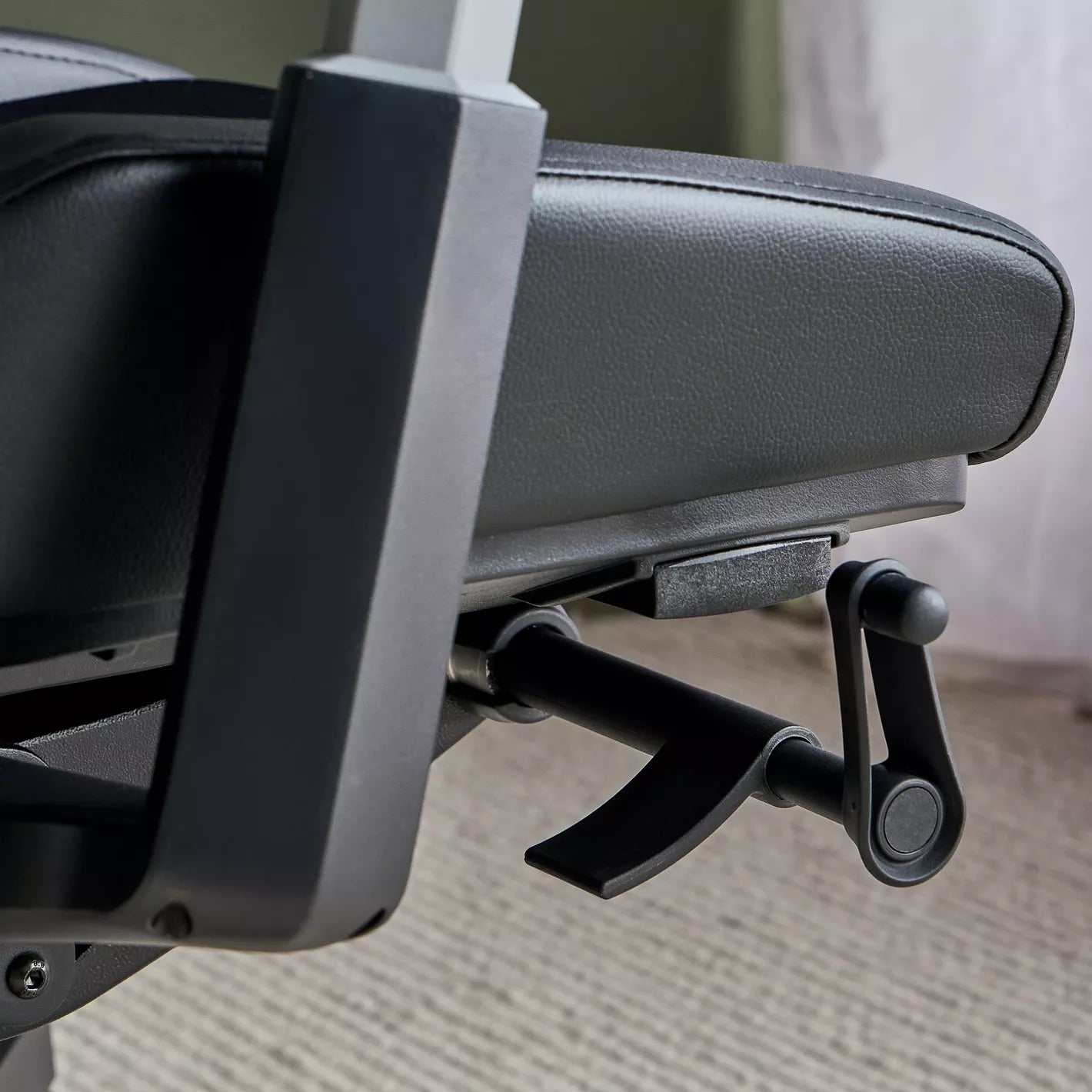 Luxury Racer Gaming Chair with Adjustable Lumbar Support And Headrest - COOLBABY