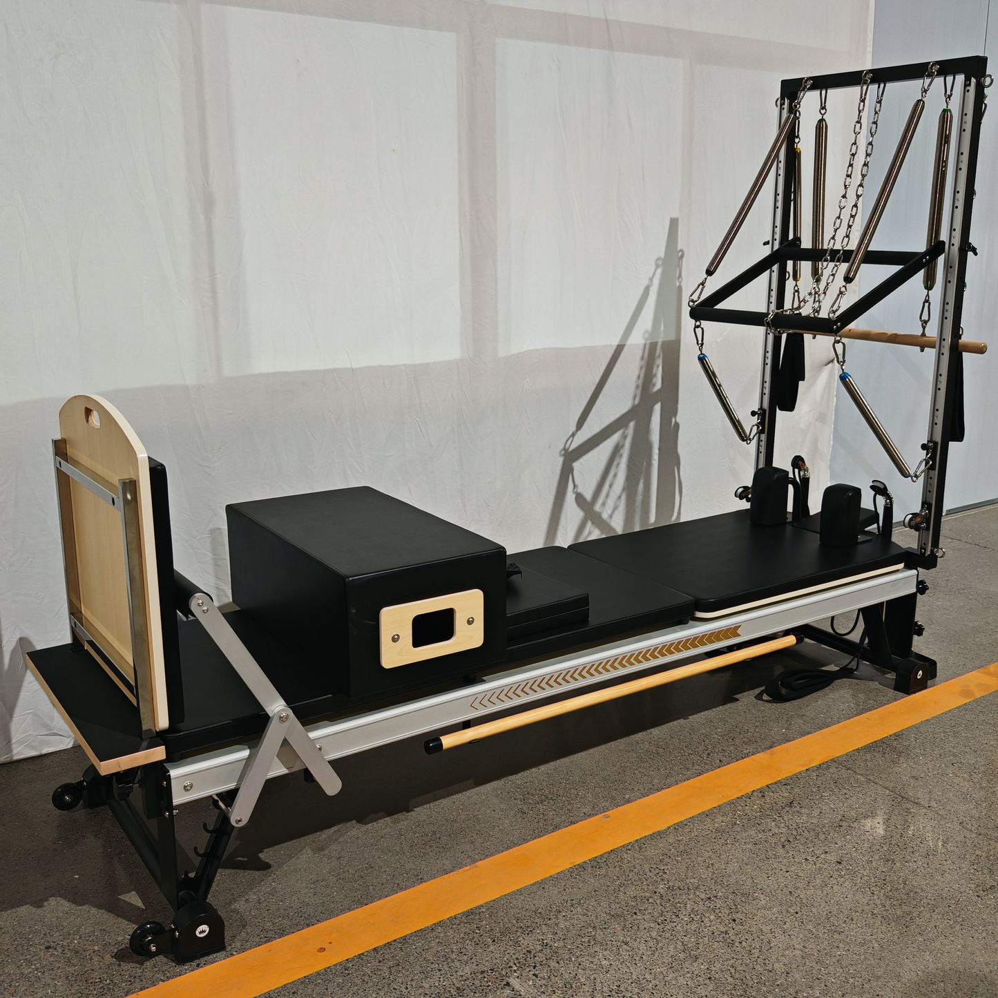 Professional Studio Training Aluminum Pilates Reformer with Trapeze Home Commercial Pilates Equipment Tower