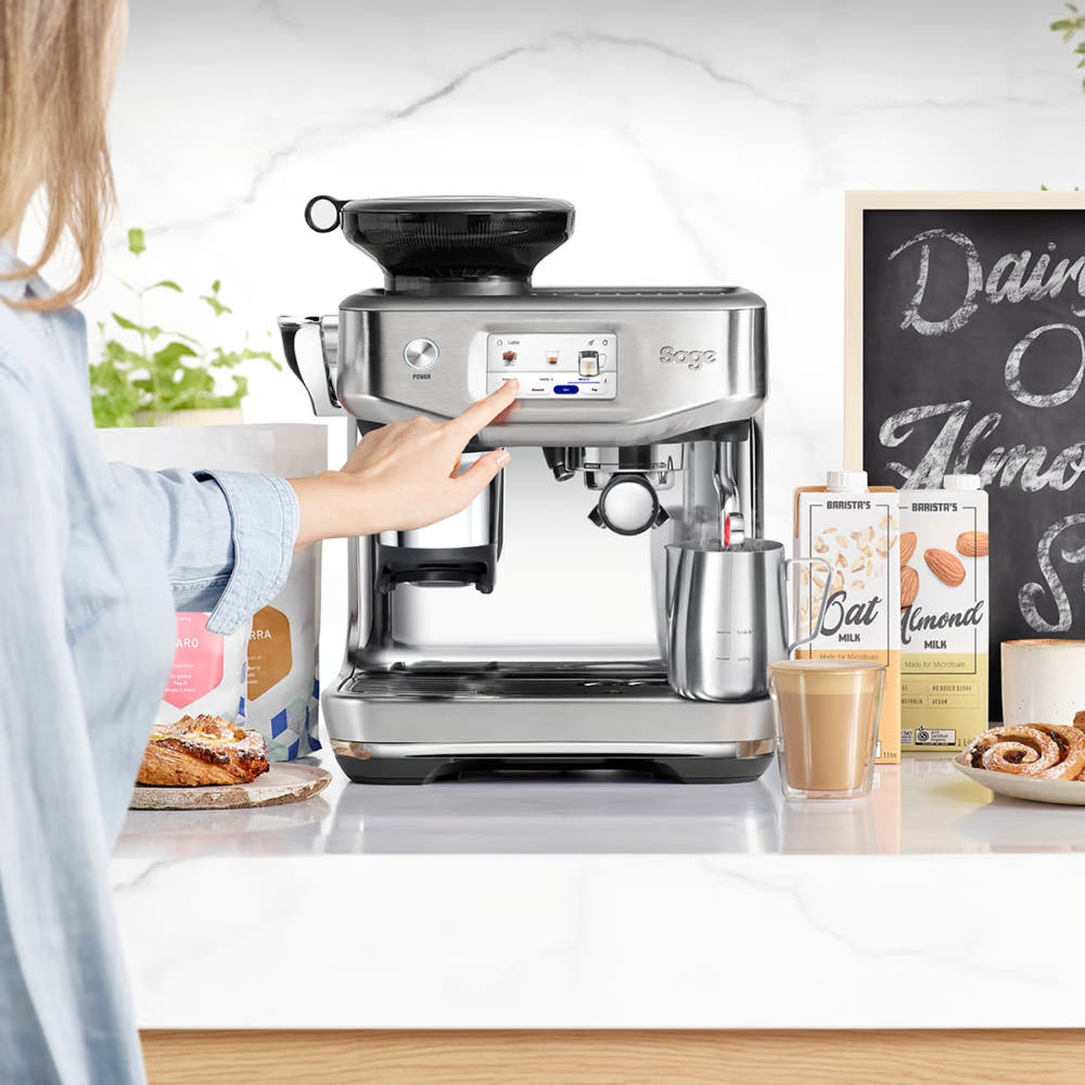 Sage The Barista Touch Impress – Espresso Machine with Cold Extraction, Assisted Tamping, ThermoJet Heating & Auto MilQ Texturing - COOLBABY