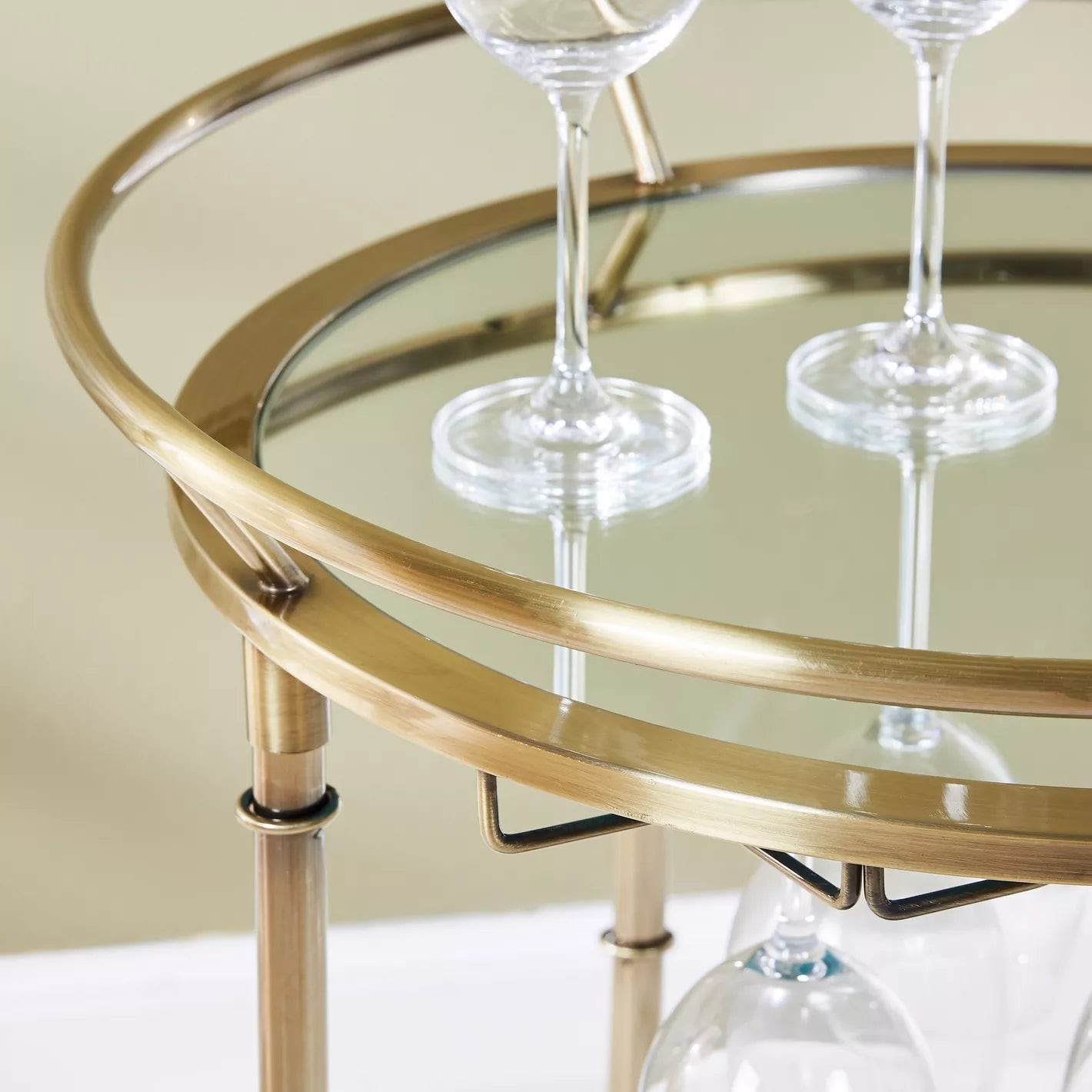 Luxury Serving Trolley, Durable Metal Frame With a Mirrored Top and Chrome-Plated Legs