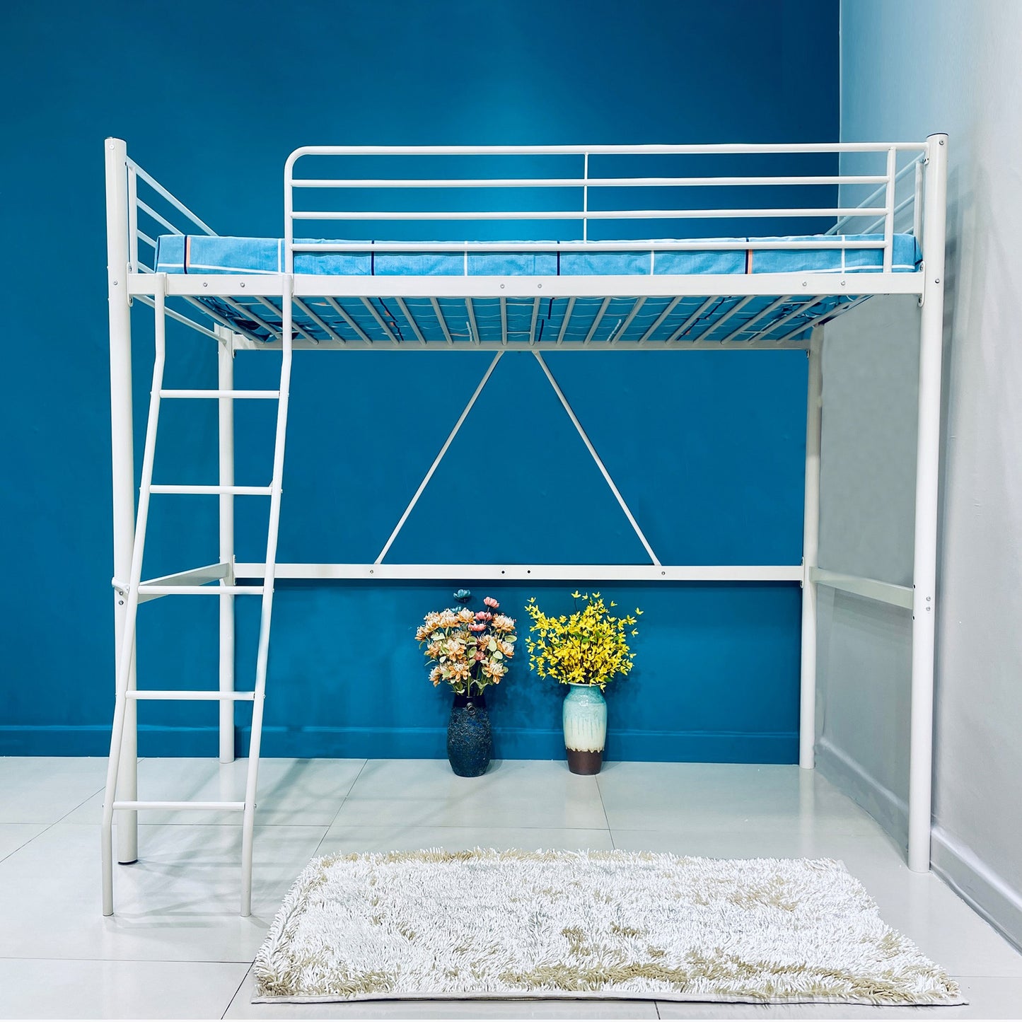 Metal Single Loft Bed 90x200 cm – Modern Space Saving Loft Bed with Reversible Ladder