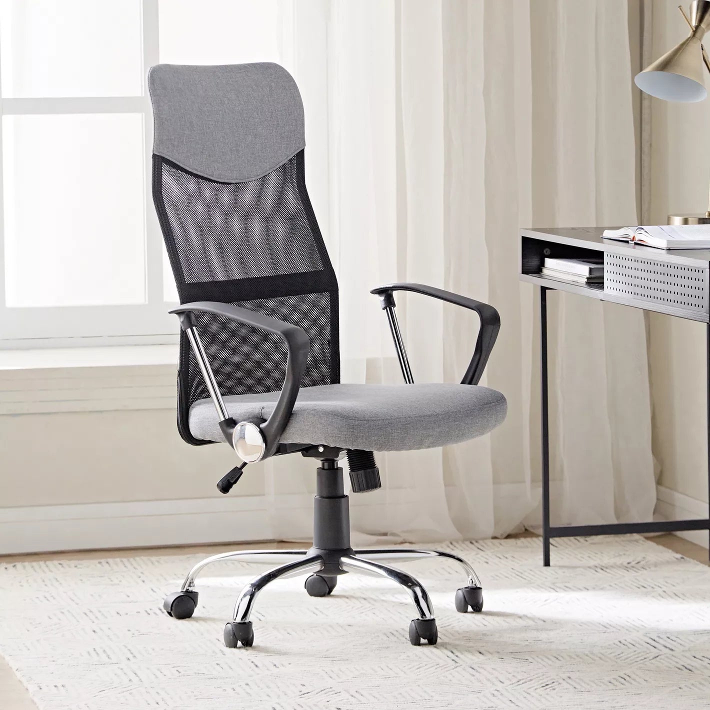 Ergonomic Office Chair with Adjustable Height, Stylish Design, Comfortable Support