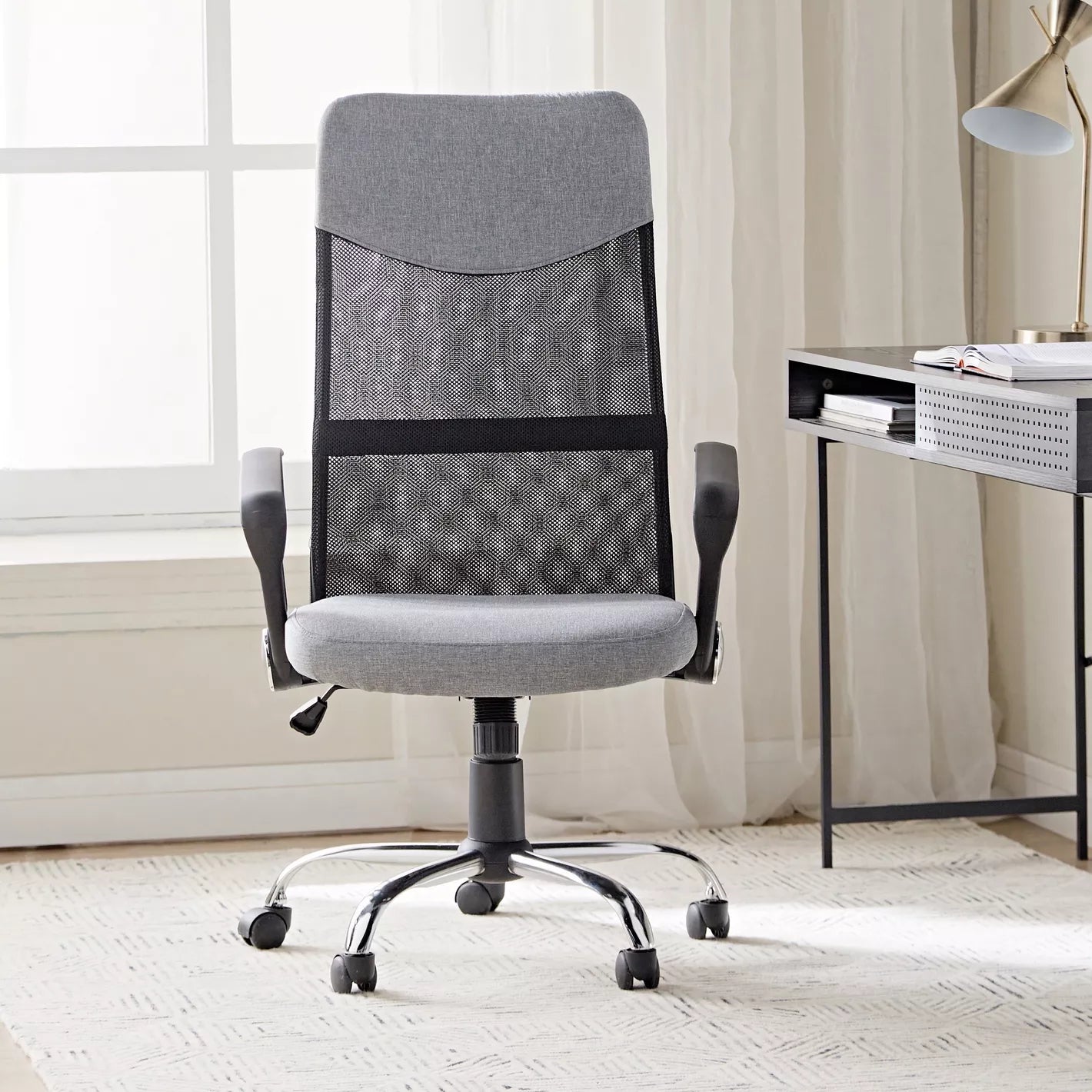 Ergonomic Office Chair with Adjustable Height, Stylish Design, Comfortable Support