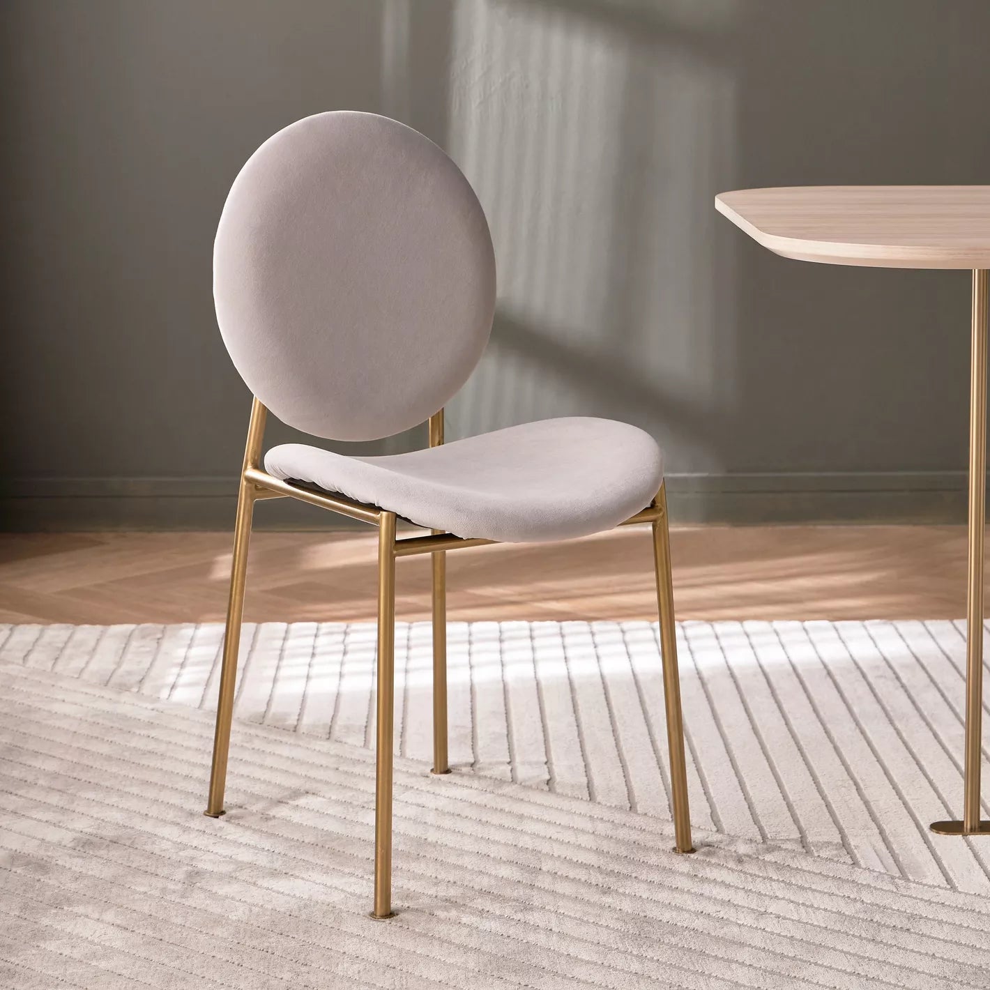 Modern Luxe Fabric Dining Chair With Metal Legs And Foam Seat Filling For Living Areas