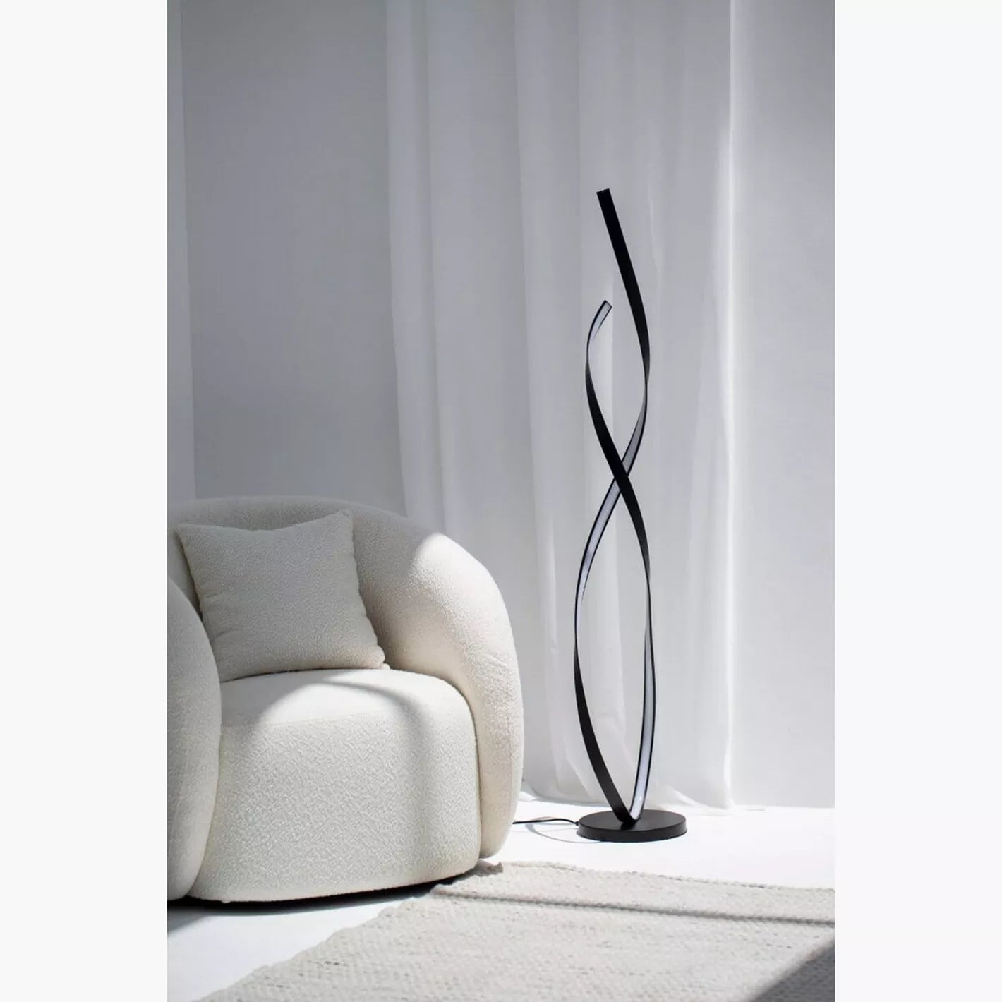 Elegant LED Floor Lamp - 155 cm