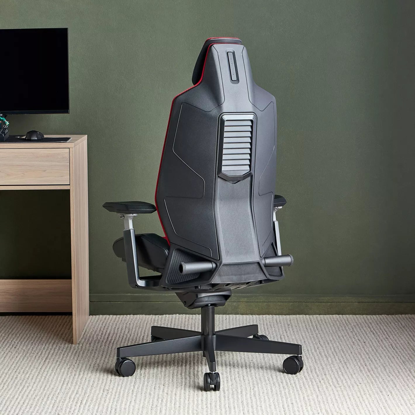 Luxury Racer Gaming Chair with Adjustable Lumbar Support And Headrest