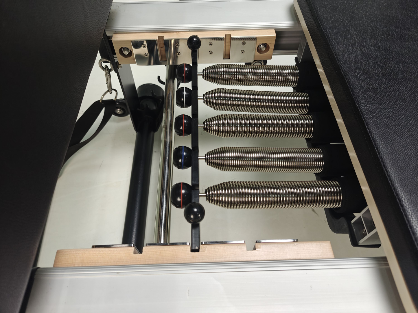 Professional Studio Training Aluminum Pilates Reformer with Trapeze Home Commercial Pilates Equipment Tower