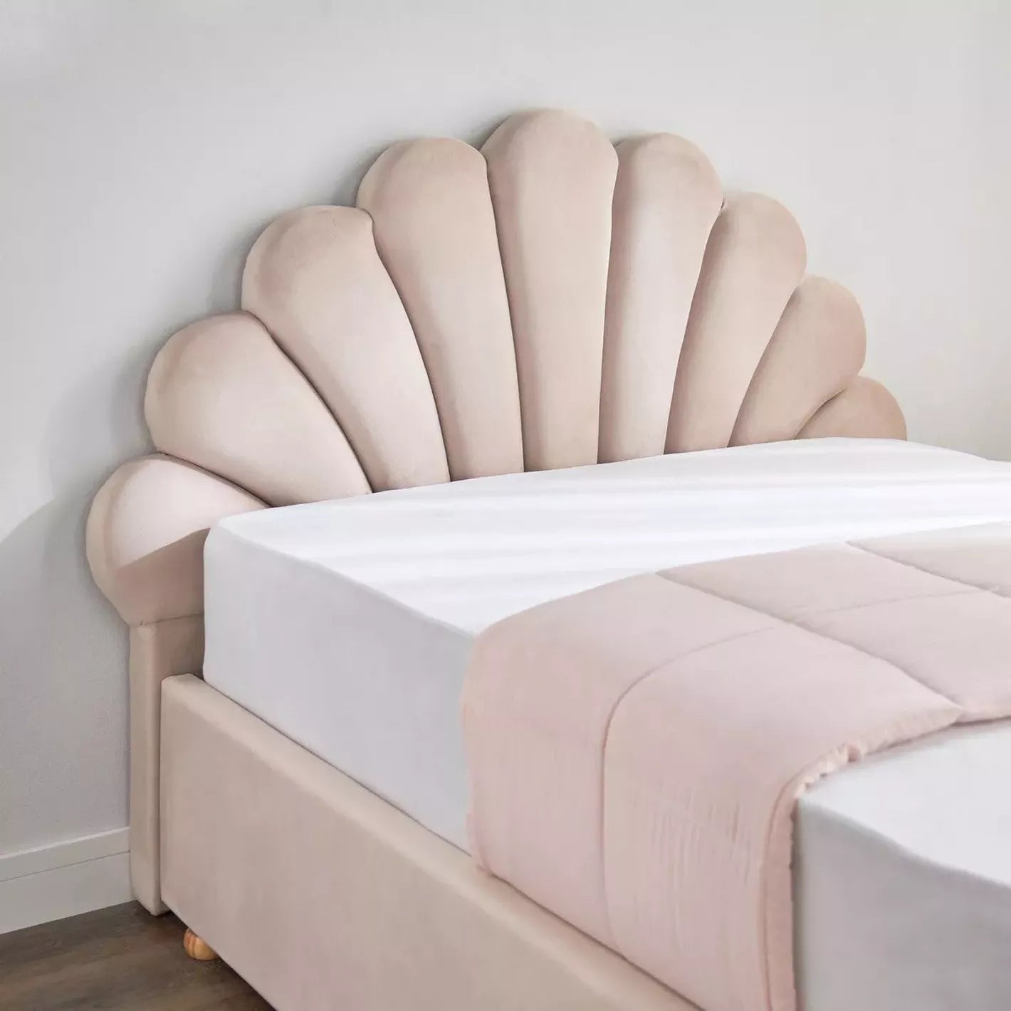 Crafted With High-Quality Materials Full Headboard Single Bed 120x200 cm - Peach - COOLBABY