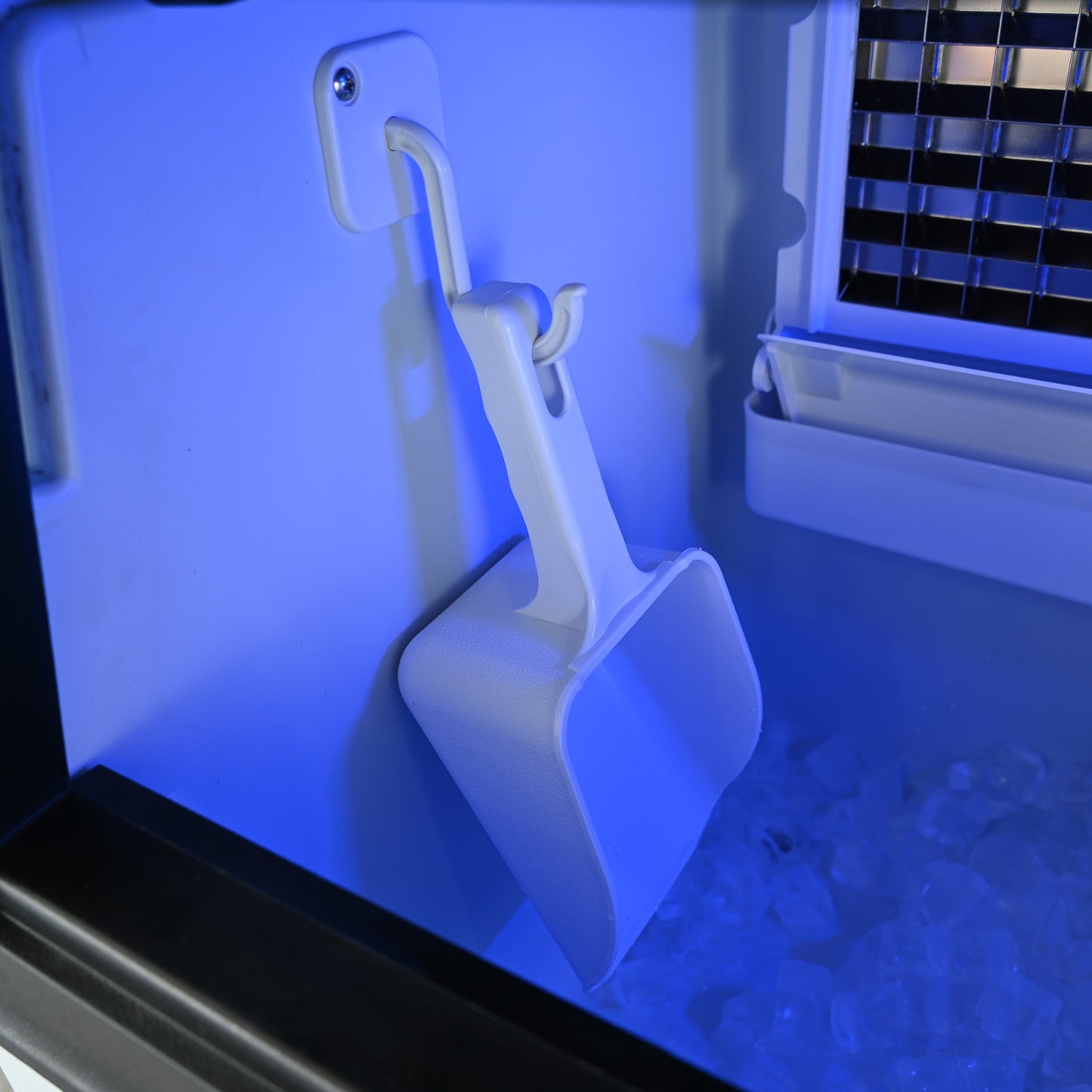 Commercial Ice Maker-68KG/day Large Capacity, 65 Ice Cubes are Made in 15 Minutes